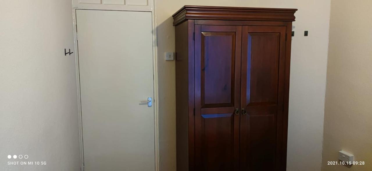 Nice Double Bedroom At Streatham Place Londres Exterior foto